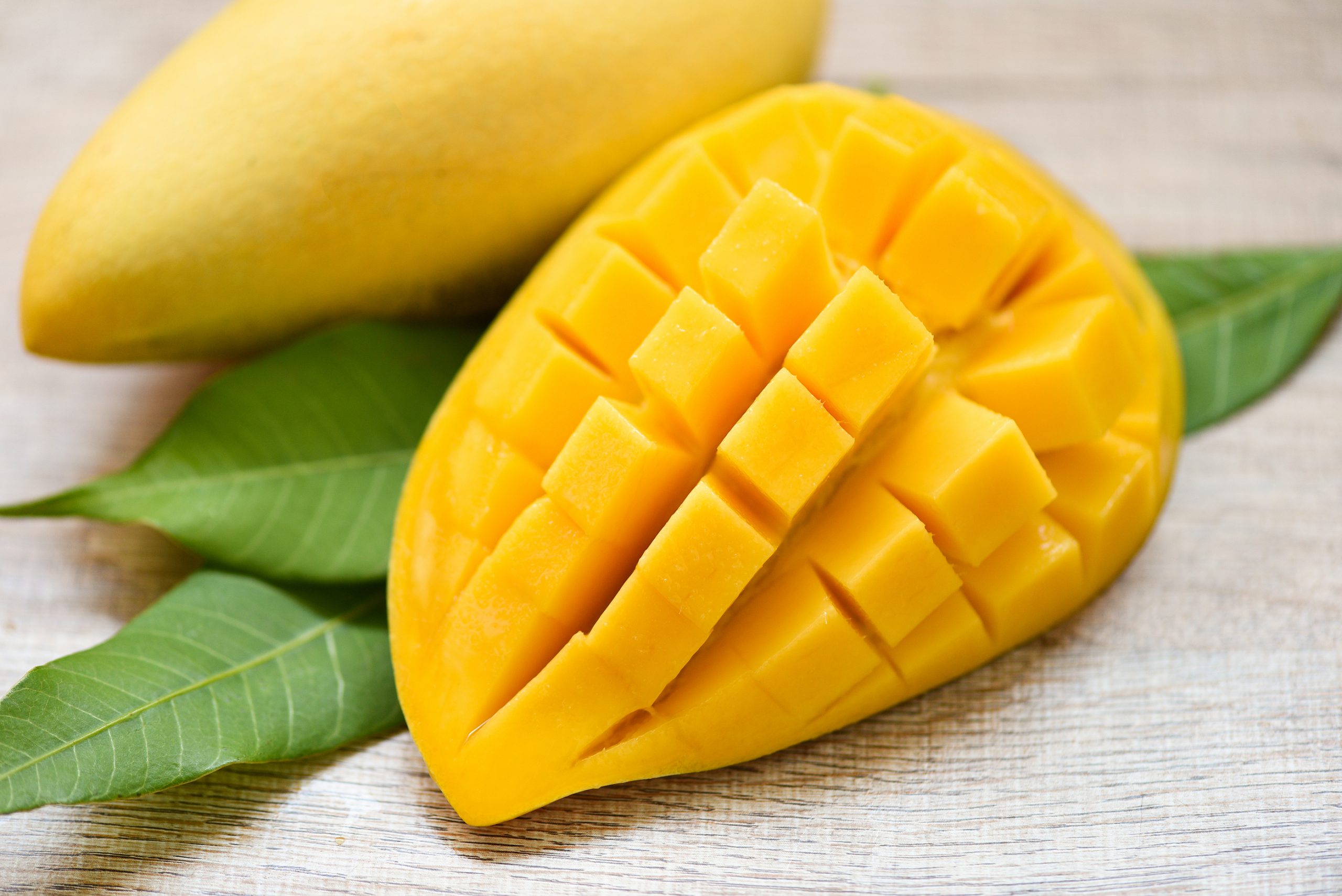 Tropikal Meyveler: Mango