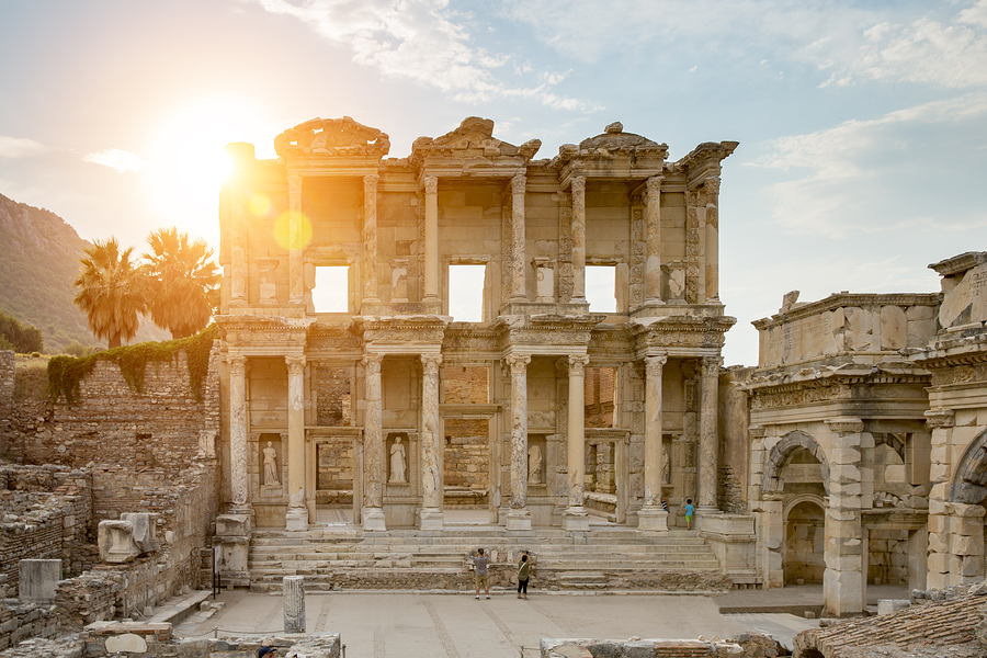 Yazı: Efes Antik Kenti | Yazan: Hande Sönmezerler Sinan