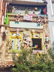 Yazı: Minik Kalpler (Hobbit Evi) | Balat | Yazan: Fatoş Şahin