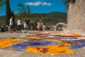 Yazı: Spello’da Infiorata Şenliği | Yazan: Pelin Öncüoğlu