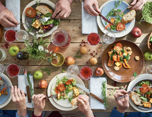 Yazı: Pratik ve Sağlıklı Bir Akşam Yemeği Nasıl Hazırlanır? | Yazan: Uzm. Dyt. Şeydanur Özpınar