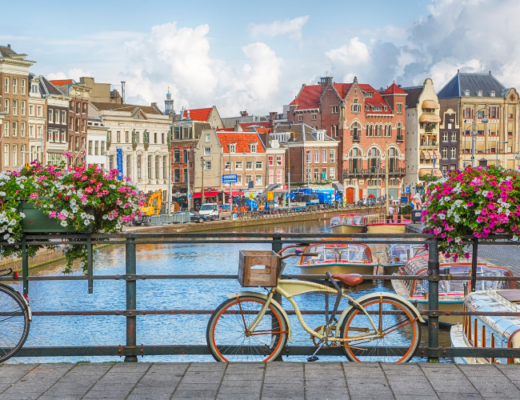 Yazı: Amsterdam | 1 | Yazan: Demet Albayrakoğlu